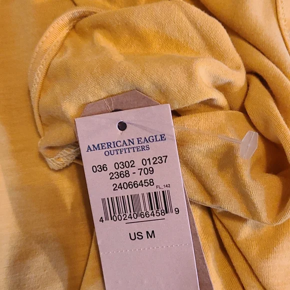 American Eagle Tank Tops. - Picture 4 of 6
